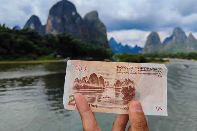1-Day Guilin Tour to Reed Flute Cave, Xianggong Hill, Bamboo Boat and Night Show - How a 9:00am pickup turns into a 12-hour highlight loop