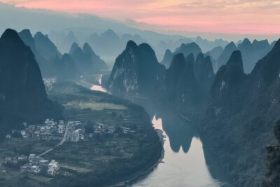 1-Day Guilin Tour to Reed Flute Cave, Xianggong Hill, Bamboo Boat and Night Show - Reed Flute Cave: the “first wow” stop without the stress