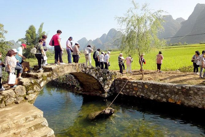 1 Day Li River Cruise from Guilin to Yangshuo with Private Guide & Driver - Entering the Li River route from Guilin
