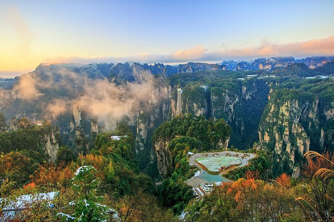 2-Day Mini Group to Avatar Mountain, Glass Bridge and Mt. Tianmen - Day 2: 40-minute drive to Grand Canyon and the Glass Bridge