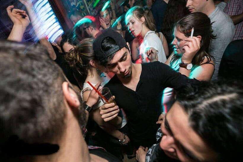 4-Hour Shanghai Pub Crawl (bars & nightclub hopping) - Route overview: how the night unfolds (3 bars, then the club)