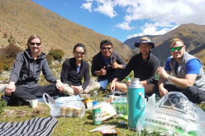 8 Days Lhasa Gyantse Shigatse Mt Everest Group Tour - Altitude and Comfort: How the Schedule Tries to Keep You Okay