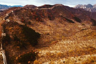 All Inclusive Private Hiking Tour from Huanghuacheng Water Great Wall to Xishuiyu - Huanghuacheng hike: steep steps, no guardrails, big ridge views