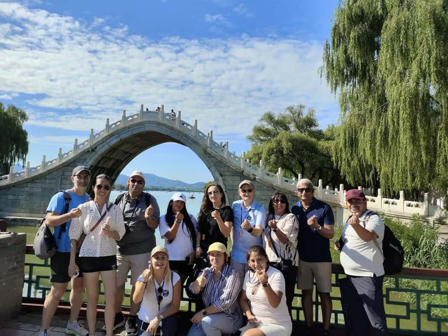 Beijing Great Wall Bus Tour with Multiple Route Options - The Day at a Glance: Meeting Points, Drive Time, and Wall Hours