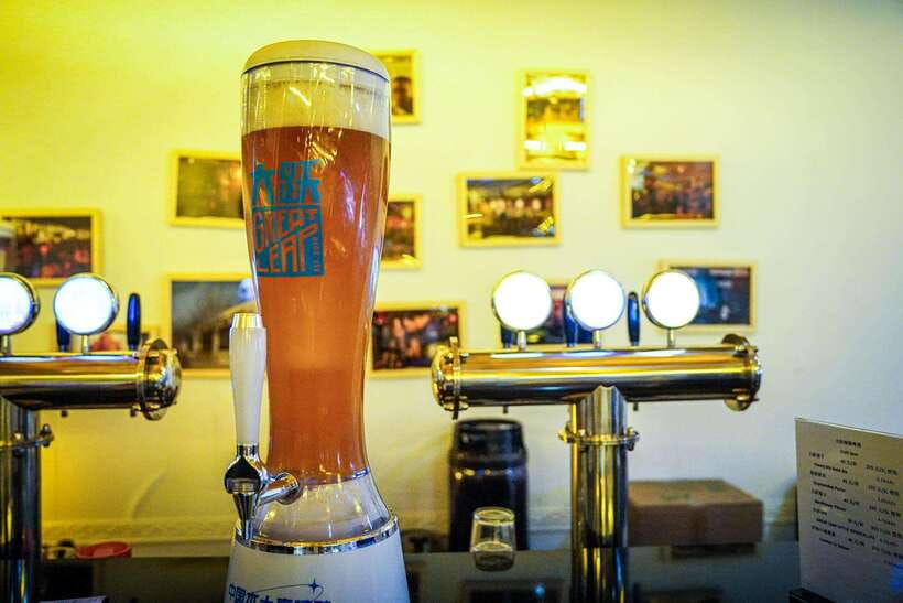 Beijing: Hidden Gems Guided Food Tour with Beer and Tastings - Key moments worth circling