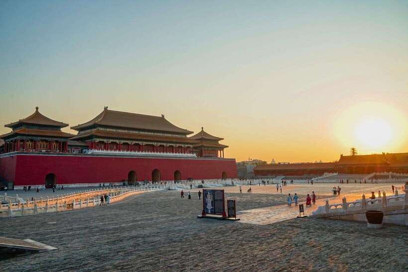 Beijing: Highlights of Forbidden City Private Walking Tour - Entering the Forbidden City on the main route (and why it matters)