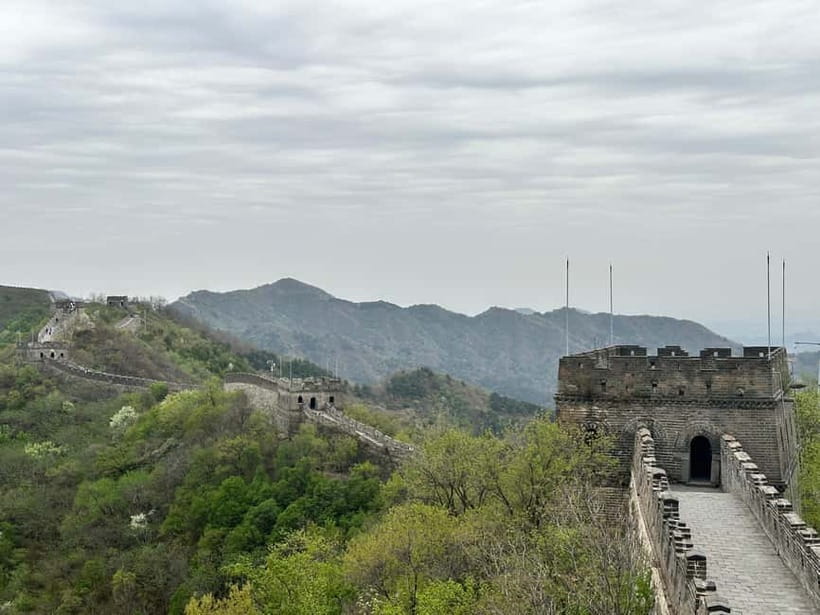 Beijing: Mutianyu Great Wall Daily Tour with Ticket & Lunch - Lunch at Mutianyu: when the included meal is actually worth it