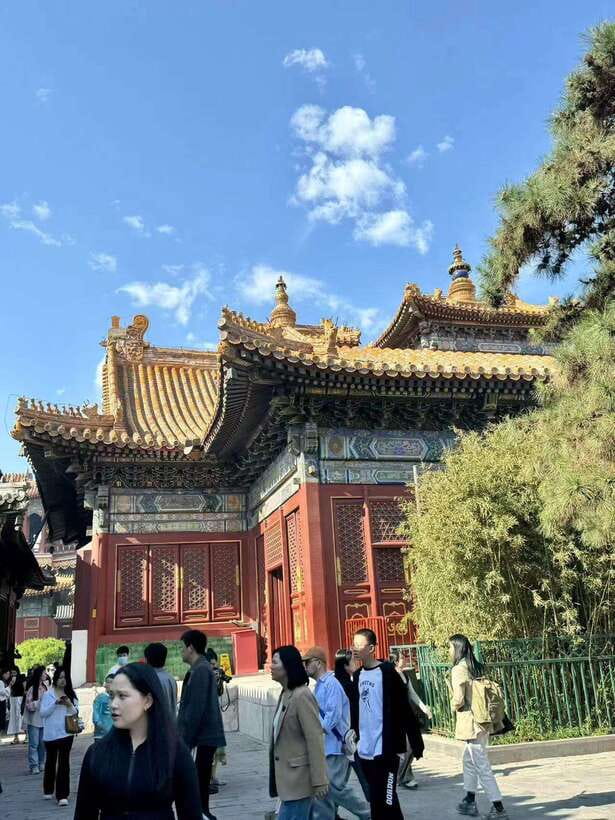 Beijing: Yonghe Lama Temple Entry Ticket - The Yonghe Lamasery story: from palace plans to a Buddhist center