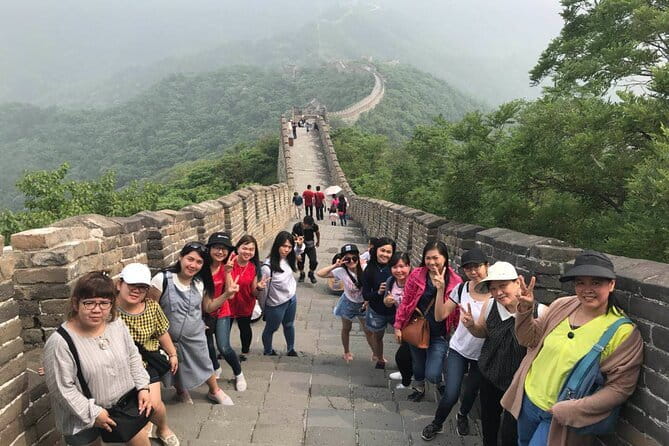 BusDa-Mutianyu Great Wall Sightseeing Full-day Bus Tours - The Bus Ride, the Group Size, and the Pace