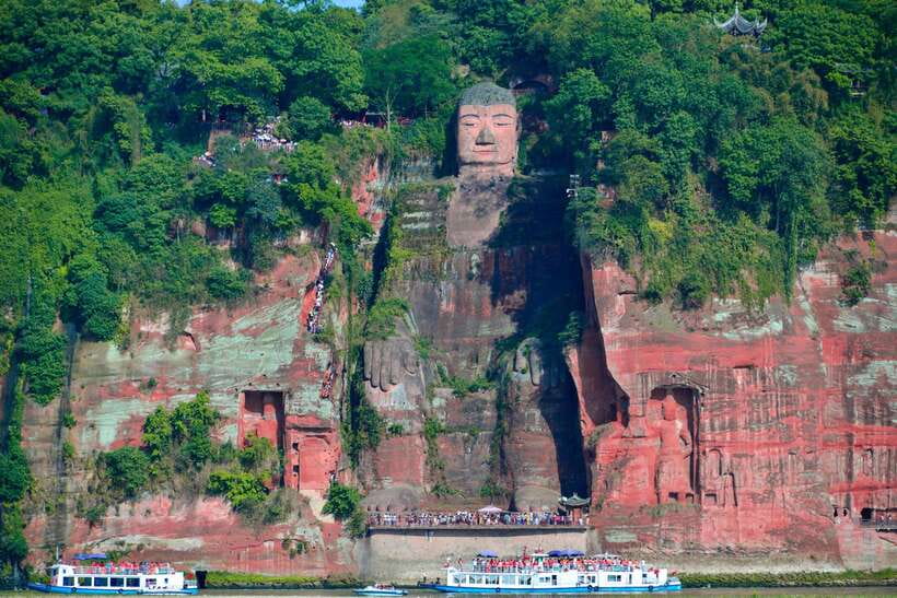 Chengdu: Leshan Buddha Optional Tours w/ Transfer or Guide - Getting there your own way: train + taxi can be cheaper, slower, and simple