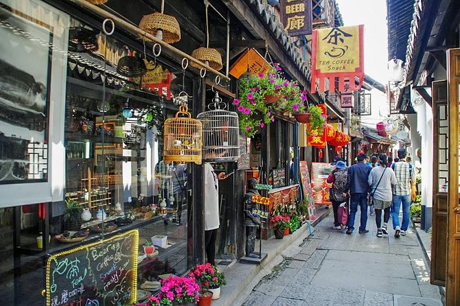 From Shanghai: Zhujiajiao Water Town Private Tour with Boat Ride - Zhujiajiao’s Old Lanes: How the Walk Actually Works