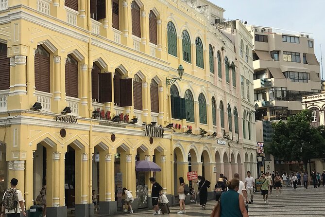 Full- Day Macau Tour from Hong Kong via HZM Bridge - A fast taste of Venetian Macau casino culture