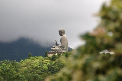 Full-Day Private Tour of Lantau Island including Big Buddha and Tai O - Ngong Ping 360 cable car: the ride that sets your timing