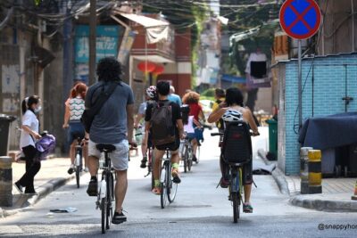 Guided Cycle Tour of Guangzhou - Donghaochong and People’s Park: everyday Guangzhou scenes