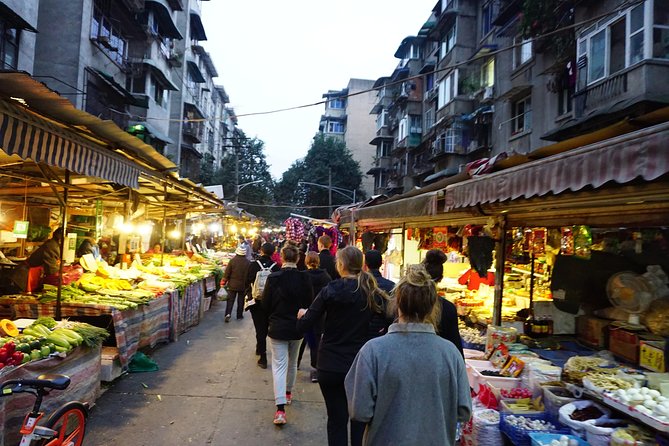 Half-Day Chengdu Cooking Class with a Local Market Visit - A Market-to-Wok Afternoon in Chengdu