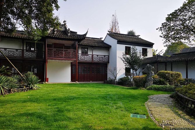 Half-Day Private Zhujiajiao Water Town Tour with Boat Ride from Shanghai - On the water: the canal boat ride that makes the town click
