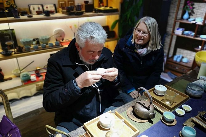Half-Day Private Zhujiajiao Water Town Tour with Boat Ride from Shanghai - Shopping time and lunch reality: what to expect after the main sights