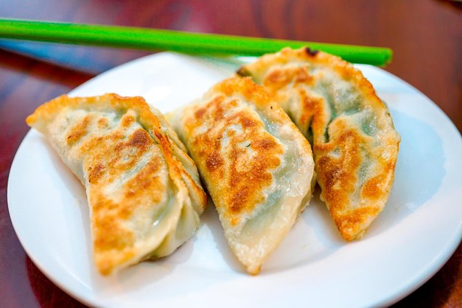 Hong Kong Food Tour: Sham Shui Po District - Getting Started at 220 Apliu Street (and Ending Near the MTR)