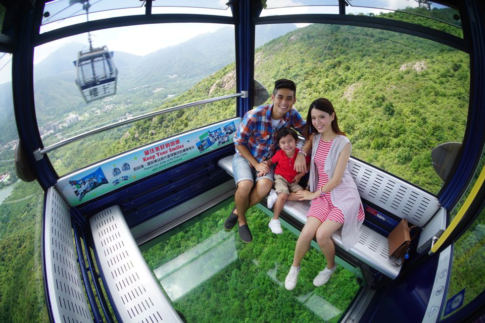 Hong Kong: Ngong Ping 360 Cable Car, Tai O & Big Buddha Tour - Meeting point and wayfinding: don’t guess, ask staff