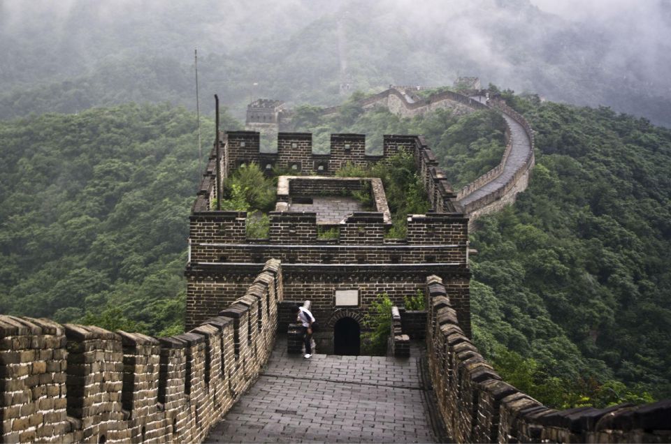 Mutianyu Great Wall Bus Group Tour - Bird’s Nest and Olympic area: convenient drop-offs for photos
