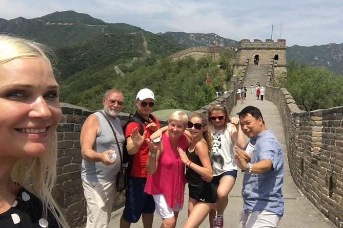 Mutianyu Great Wall & Forbidden City Private Layover Guided Tour - Tiananmen Square: a short stop that helps the rest of the day