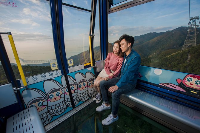 Ngong Ping 360 Skip-the-Line Private Crystal Cabin Ticket - The 5.7 km cable car route: views over South China Sea and Lantau