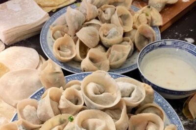 Organic Chinese Dumpling Class with Market Walk - Walking the Food Market: Finding the Right Ingredients (Pork or Vegan)