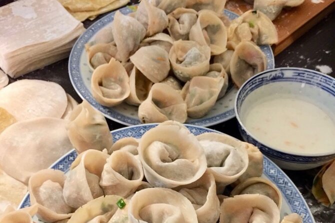 Organic Chinese Dumpling Class with Market Walk - Walking the Food Market: Finding the Right Ingredients (Pork or Vegan)