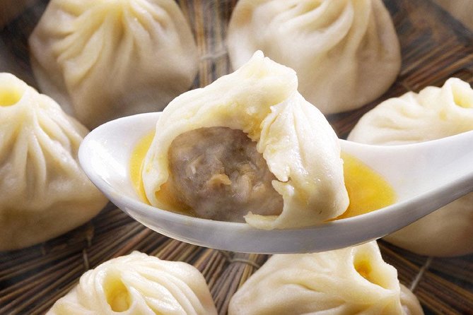 Organic Xiao Long Bao Soup Dumpling Class & Market Walk - Jordan Station to the Wet Market: What the first hour feels like