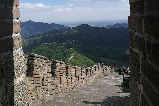 Private Half-Day Mutianyu Great Wall Tour including Round Way Cable Car or Toboggan - Mutianyu Great Wall: the half-day that still feels complete