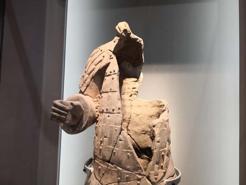 Private Terracotta Army 5-Hour Tour with Options - Lunch help and market time: keeping the day from stalling