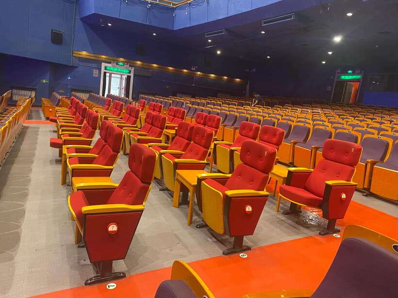 Red Theatre Beijing Acrobatic Show Tickets - Red Theatre Beijing: what this acrobatic show feels like in real life