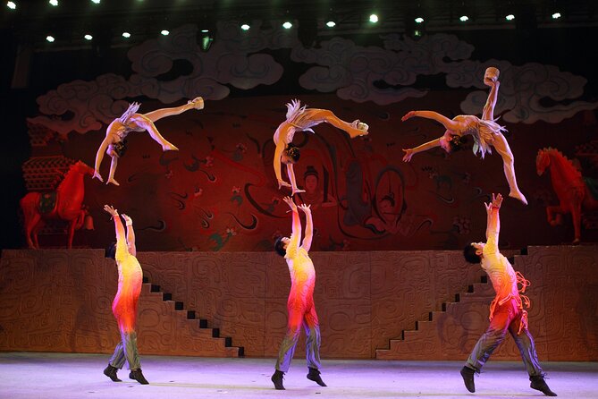 Red Theatre Beijing Acrobatic Show Tickets Official Booking - The itinerary, simplified: what happens during the show
