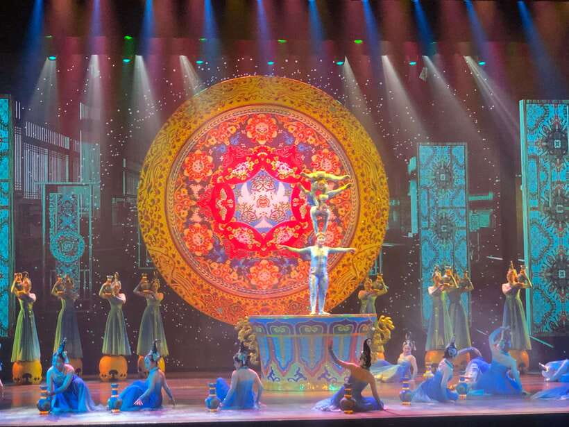 Red Theatre Beijing Acrobatics Show Ticket - Price and value: is $39 worth it?
