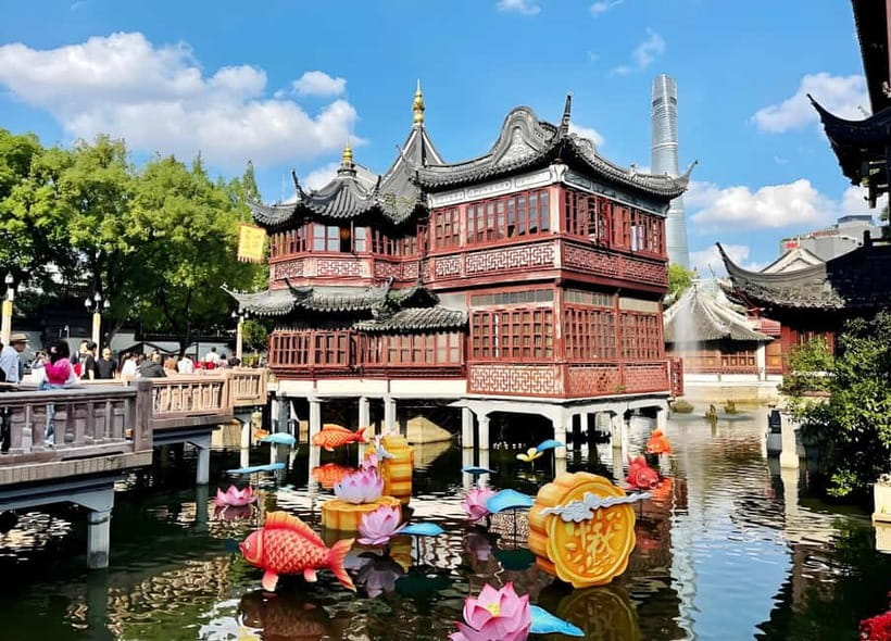 Shanghai: 4-Hour Private Customizable City Tour - Jade Buddha Temple or Pudong Island skybridge: choose your vibe