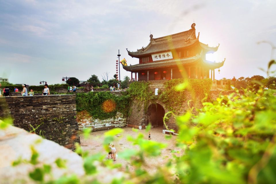 Shanghai: All-Inclusive Suzhou Day Trip by Bullet Train - From Shanghai to Suzhou: what changes in one day