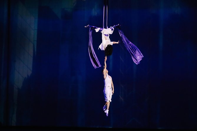 Shanghai Circus World: ERA2 Intersection of Time Acrobatics Show - Porcelain jars to maglev to Shenzhou 5: how the story moves forward