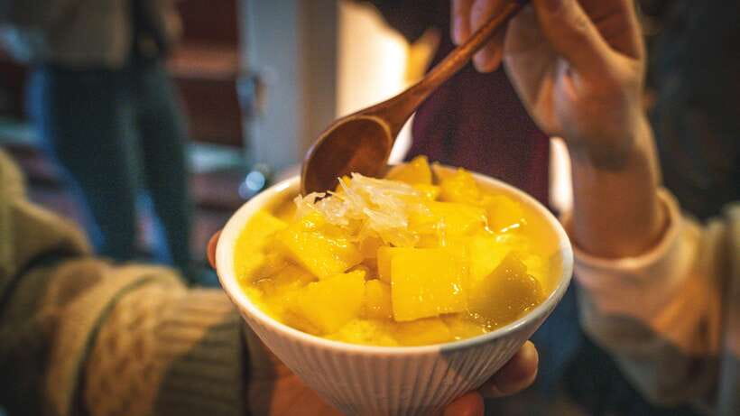 Shanghai: Evening Walking Food Tour - Walking, Timing, and What to Wear for an Evening That Moves