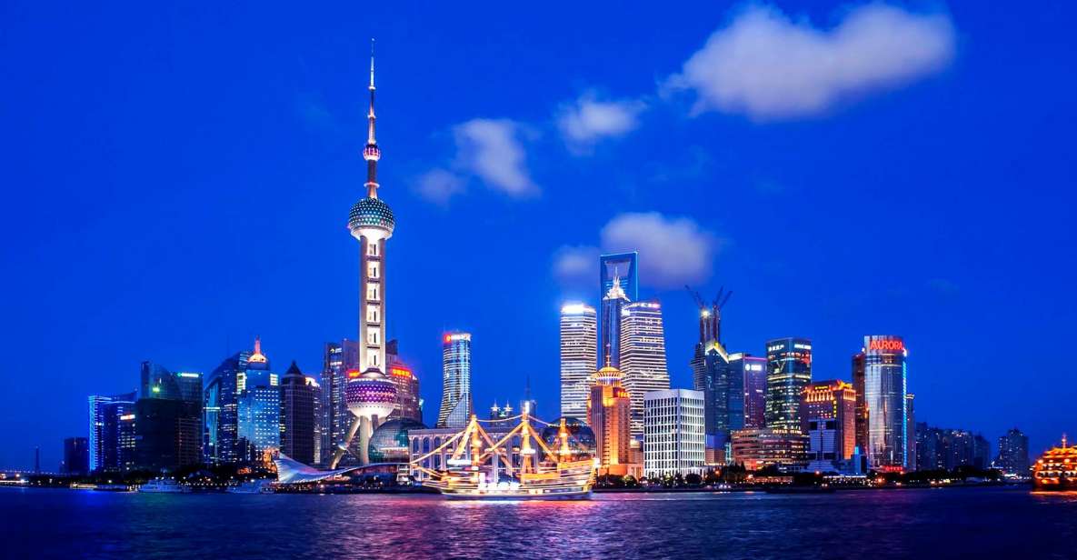 Shanghai: Night River Cruise Tour with Xinjiang Style Dining - Cruise views you’ll actually recognize: Bund to Pudong landmarks