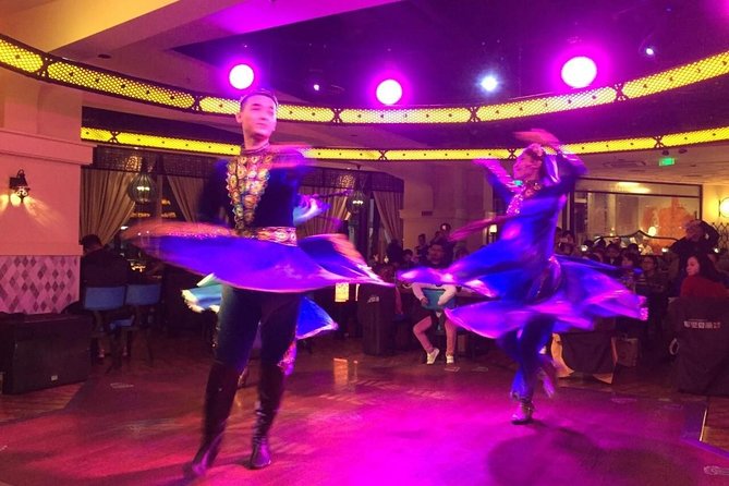 Shanghai Night River Cruise Tour with Xinjiang Style Dining Experience - What you’ll like most (and who this tour fits best)