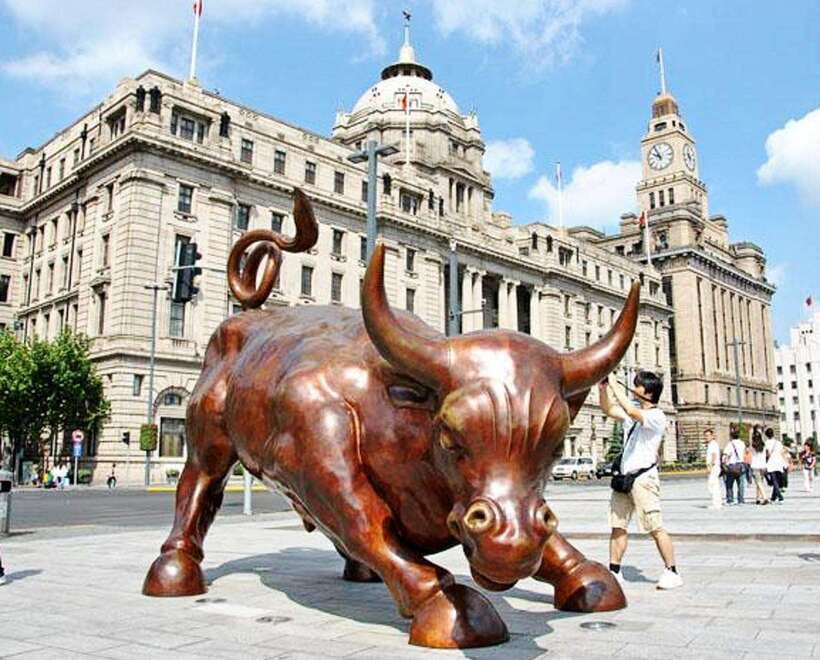 Shanghai One Day City Private Tour by German-Speaking Guide - People Square, weekend marriage market energy, and Nanjing Road shopping time