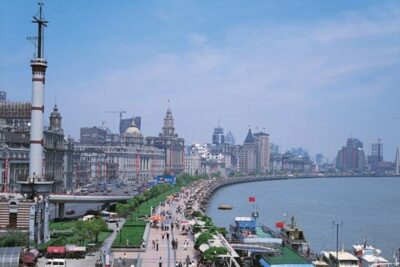 Shanghai Pudong Airport Private One-Way or Round-Way Transfer in English Service - The Ride to Your Hotel: Comfort, Luggage Help, and Useful City Context