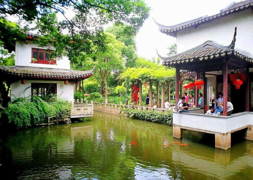 Shanghai: Zhujiajiao Private Tour w/ Boat Ride & Garden - Water Markets and Street Food Choices: A Guided Walk, Not a Shopping Trap