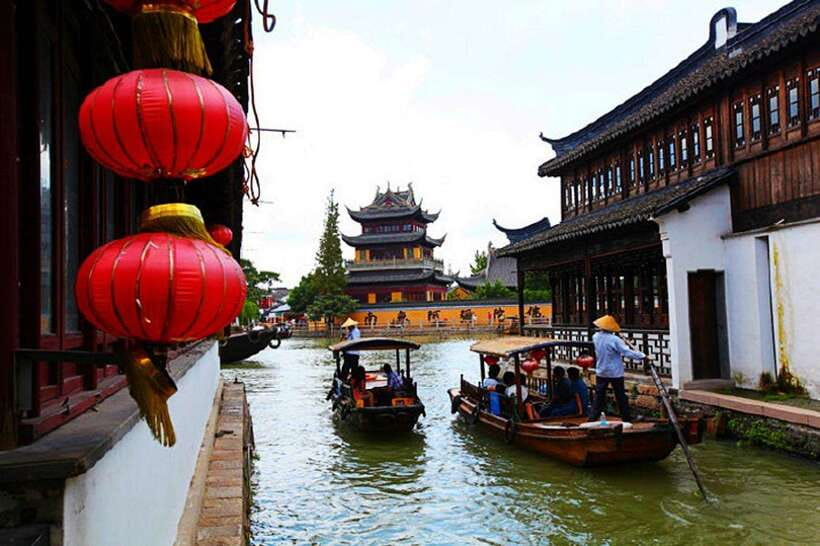 Shanghai: Zhujiajiao Private Tour w/ Boat Ride & Garden - Kezhi Ancient Garden: When the Tour Slows Down (On Purpose)
