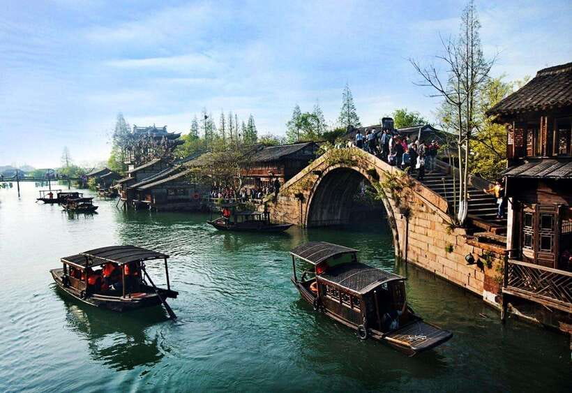 Shanghai: Zhujiajiao Private Tour w/ Boat Ride & Garden - Tallest Bridge First: Ming and Qing Architecture Views Without the Guesswork