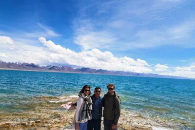 Tibet Tour 15 Days Lhasa to Kailash Trekking Small Group via EBC - The road to Shigatse: passes, glaciers, and how the day quietly builds altitude