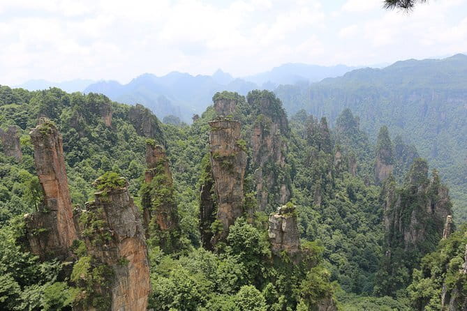 Top Zhangjiajie Mini Group Tour: Glass Bridge & Tianmen Mountain - A short stop in Zhangjiajie City: just enough to reset
