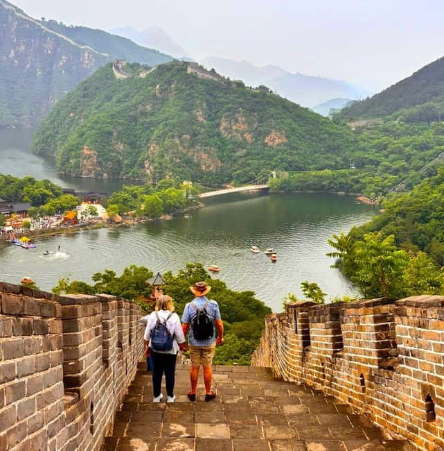 Water-Great Wall Odyssey: Hike & Cruise One Day Tour - Getting There: Hang Seng Bank Meeting Point and the 2-Hour Ride