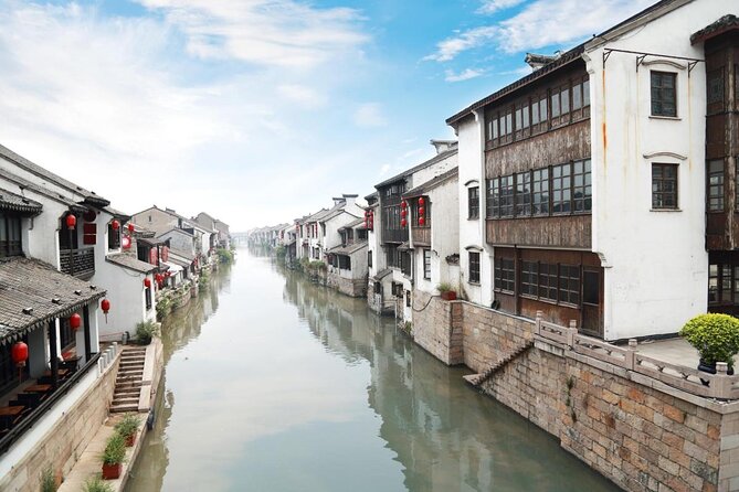Wuzhen and Xitang Water Town Private Full Day Trip from Shanghai with Lunch and Dinner - Key things that make this trip worth considering