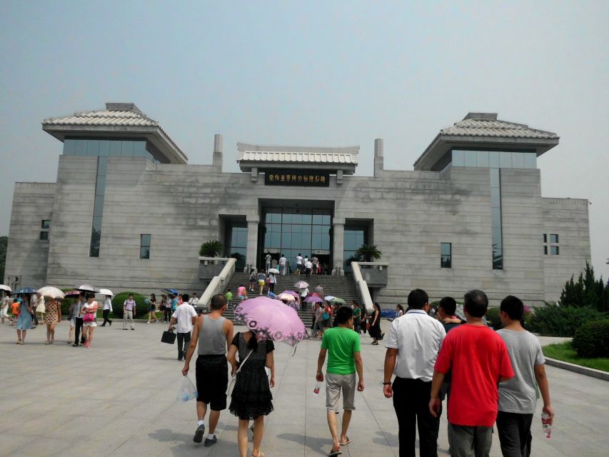 Xian: Guided Terracotta Army Bus Tour or Ticket Only Option - Lunch and the reality of group pacing
